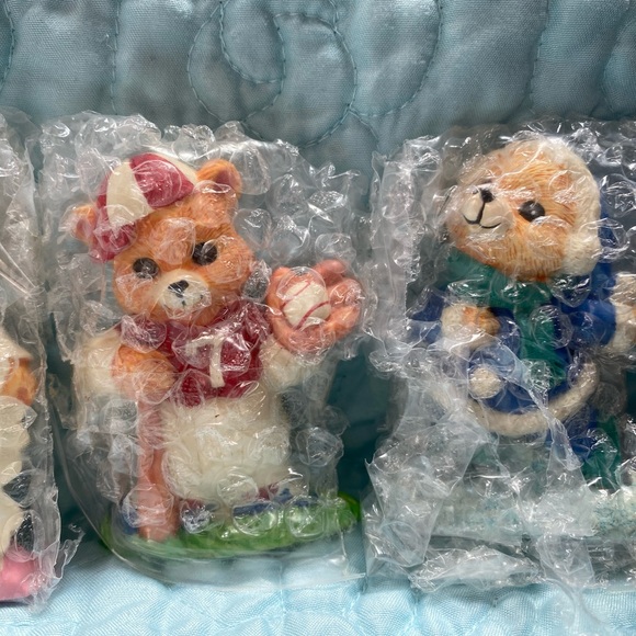 NIB Bears of the Month Magnets by Lloyds of London. Rare Vintage Item. - Picture 5 of 8